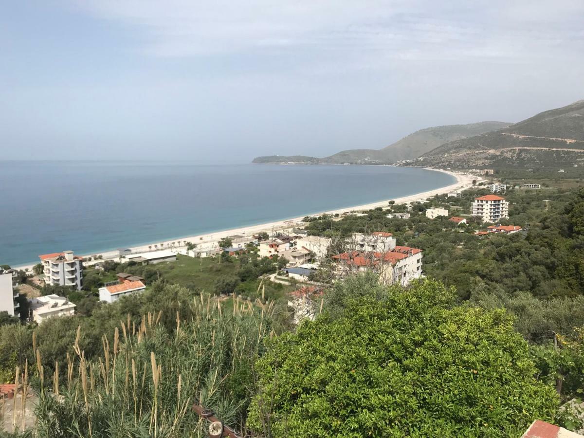 Emili Apartment Borsh Bagian luar foto